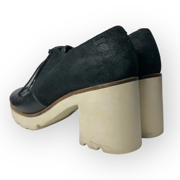 Camper Black and Cream Ankle Boots - Picture 5 of 9